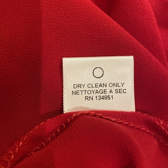 WAYF (Where are you from) Faux Wrap V-Neck Blouse in Raspberry Size Large - Picture 7 of 7